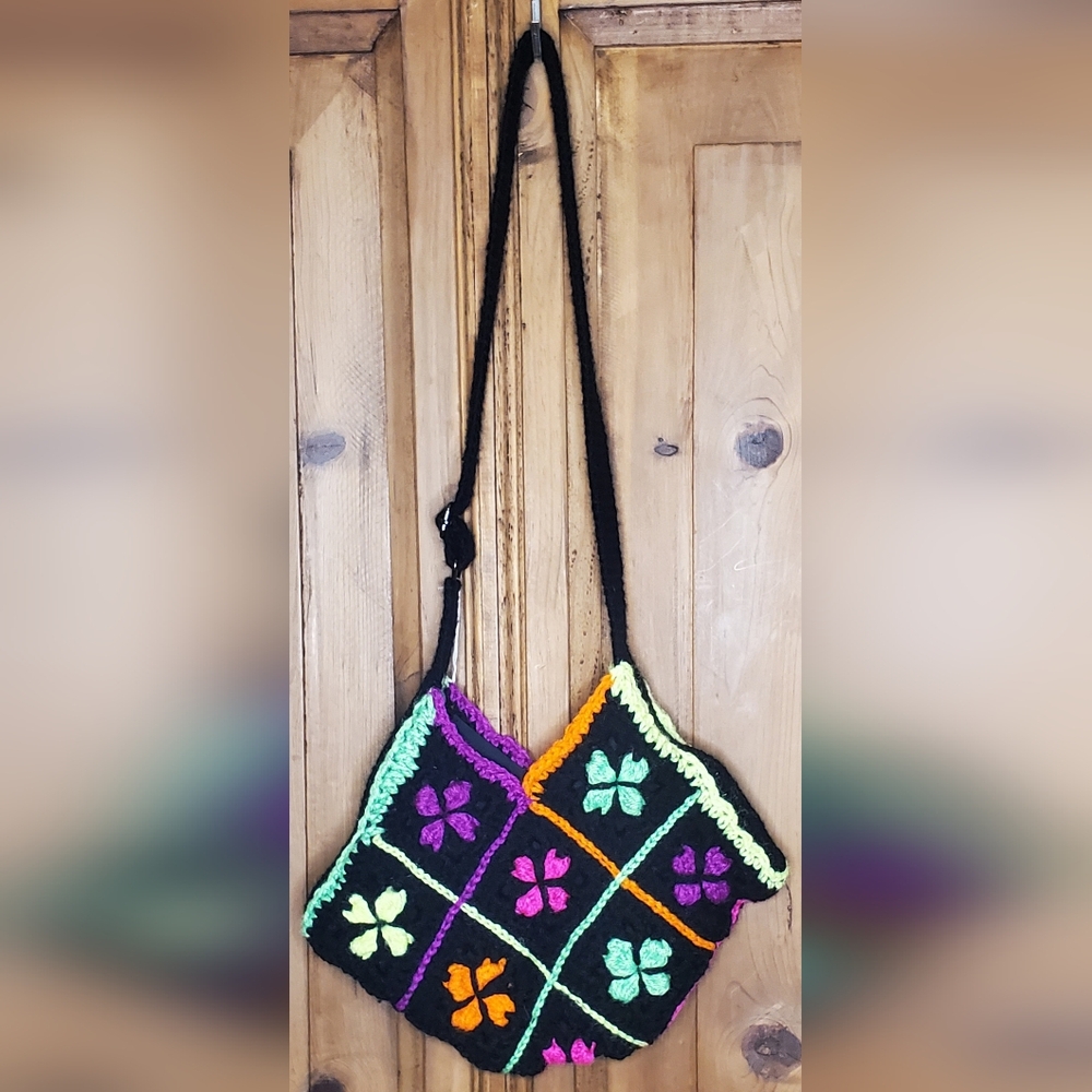 Handcrafted Floral Crochet Crossbody Bag
